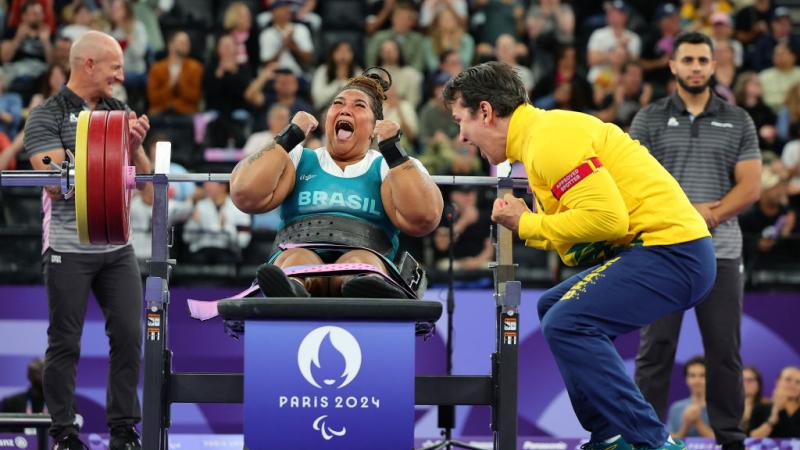 Para powerlifting